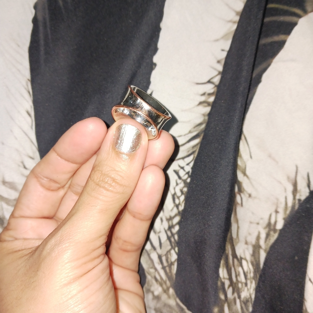 Women Silver Fashion Ring - Picture 8 of 10